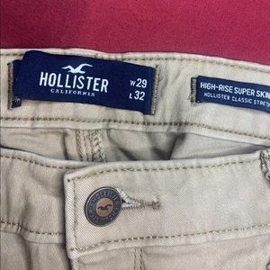 Hollister beige high waisted Jeans size 9 tall
